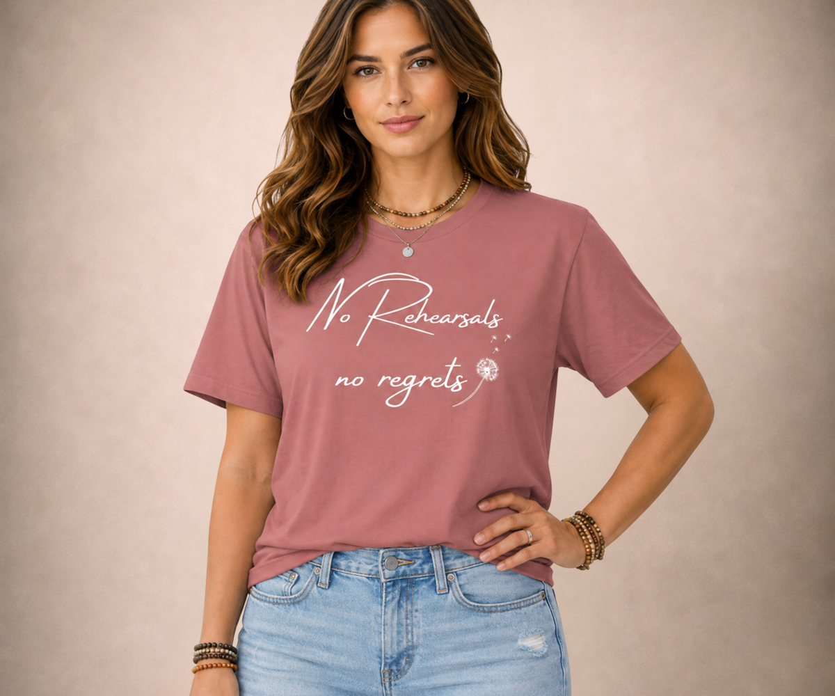 NO REGRETS Women's T-shirt